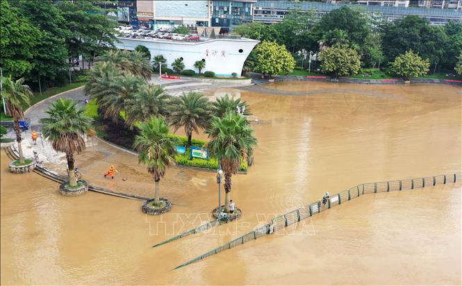 Trung Quốc nâng mức phản ứng khẩn cấp đối phó với lũ lụt